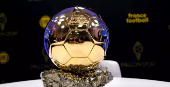 Левандовски, Месси и Роналду – ранние фавориты Золотого Мяча 2022 по версии БК
